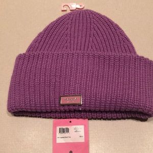 Knit Kate Spade winter beanie in the color “wildflower“
